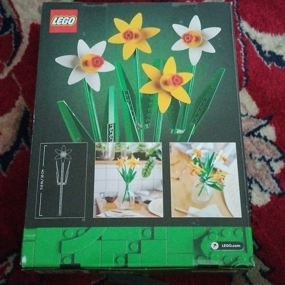 Lego 40646 Botanical Collection DAFFODILS Building Set, 216 pc - Picture 2 of 9